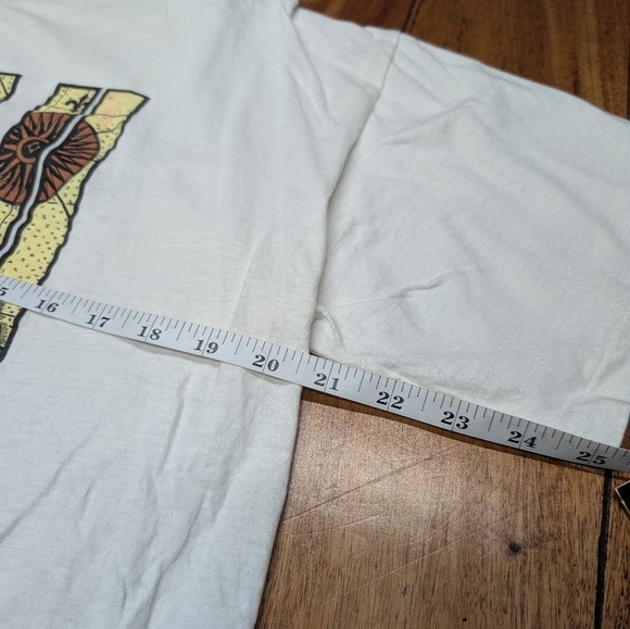 Hawaii Vintage Graphic Tee (XL) - Picture 5 of 6